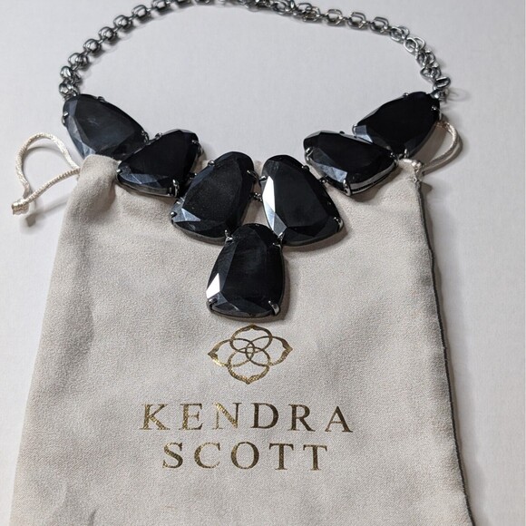 Kendra Scott Black Harlow Iridescent Necklace Gunmetal Chain with Jewerly Bag - Picture 7 of 11